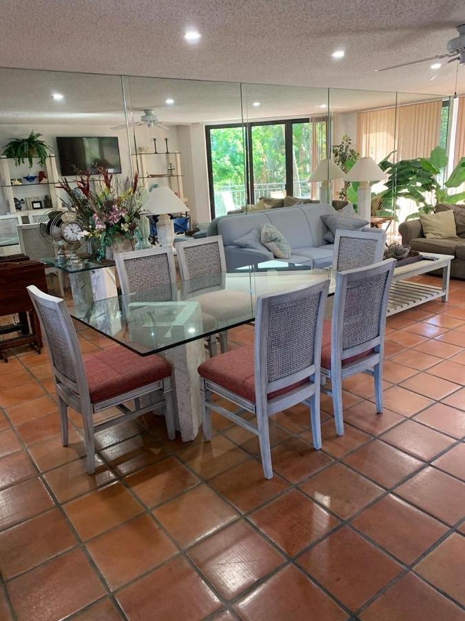 Beautifully Renovated Summer Of 2020 Come And Enjoy This Lovely Unit 基韋斯特 外观 照片